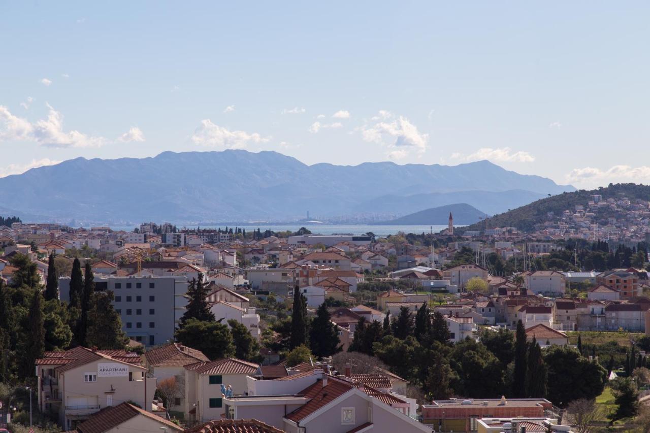 Apartments Ana Trogir Buitenkant foto