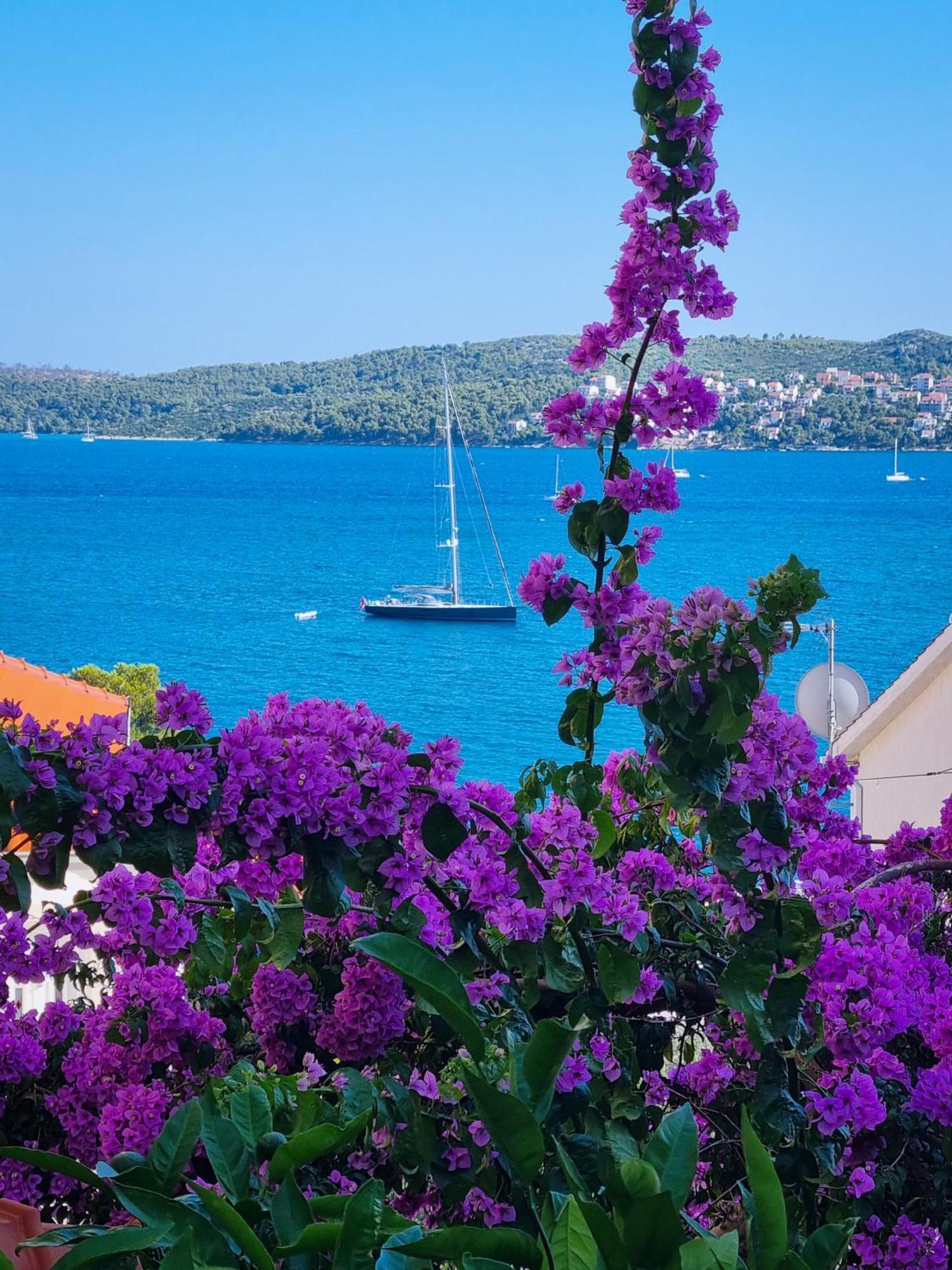 Apartments Ana Trogir Buitenkant foto